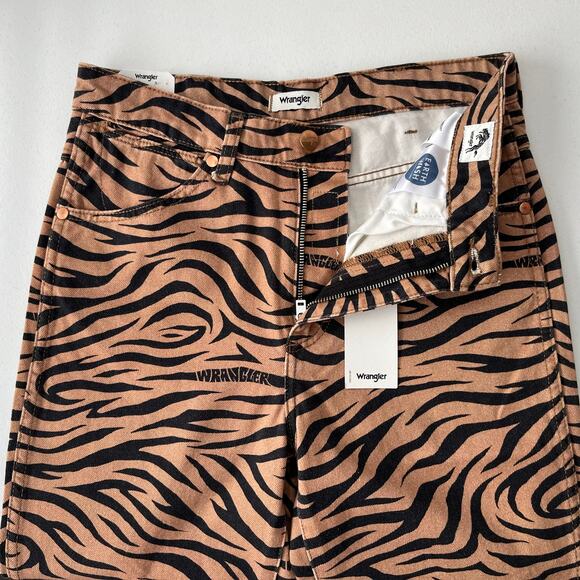 Wrangler High Rise Wild West Purr Animal Print 603 Straight Jeans Tan 27x28 NWT - Picture 6 of 15